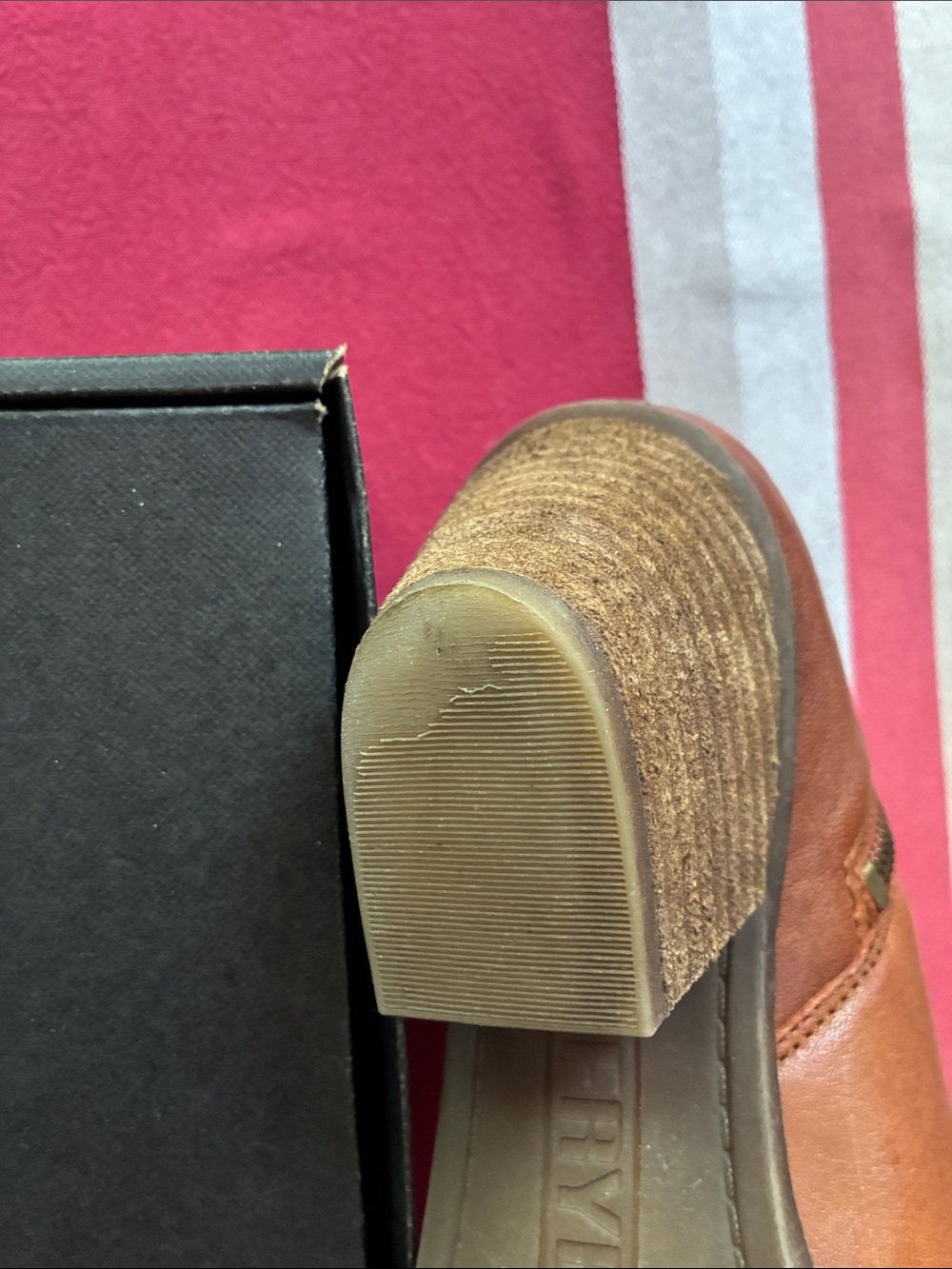 FRYE Judith Zip Bootie - Cognac - Size 8M - Picture 12 of 14
